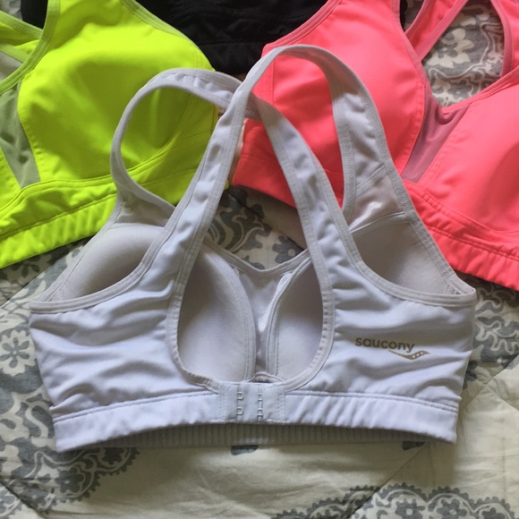 Saucony Curved Crusader Running Bras - Picture 3 of 3
